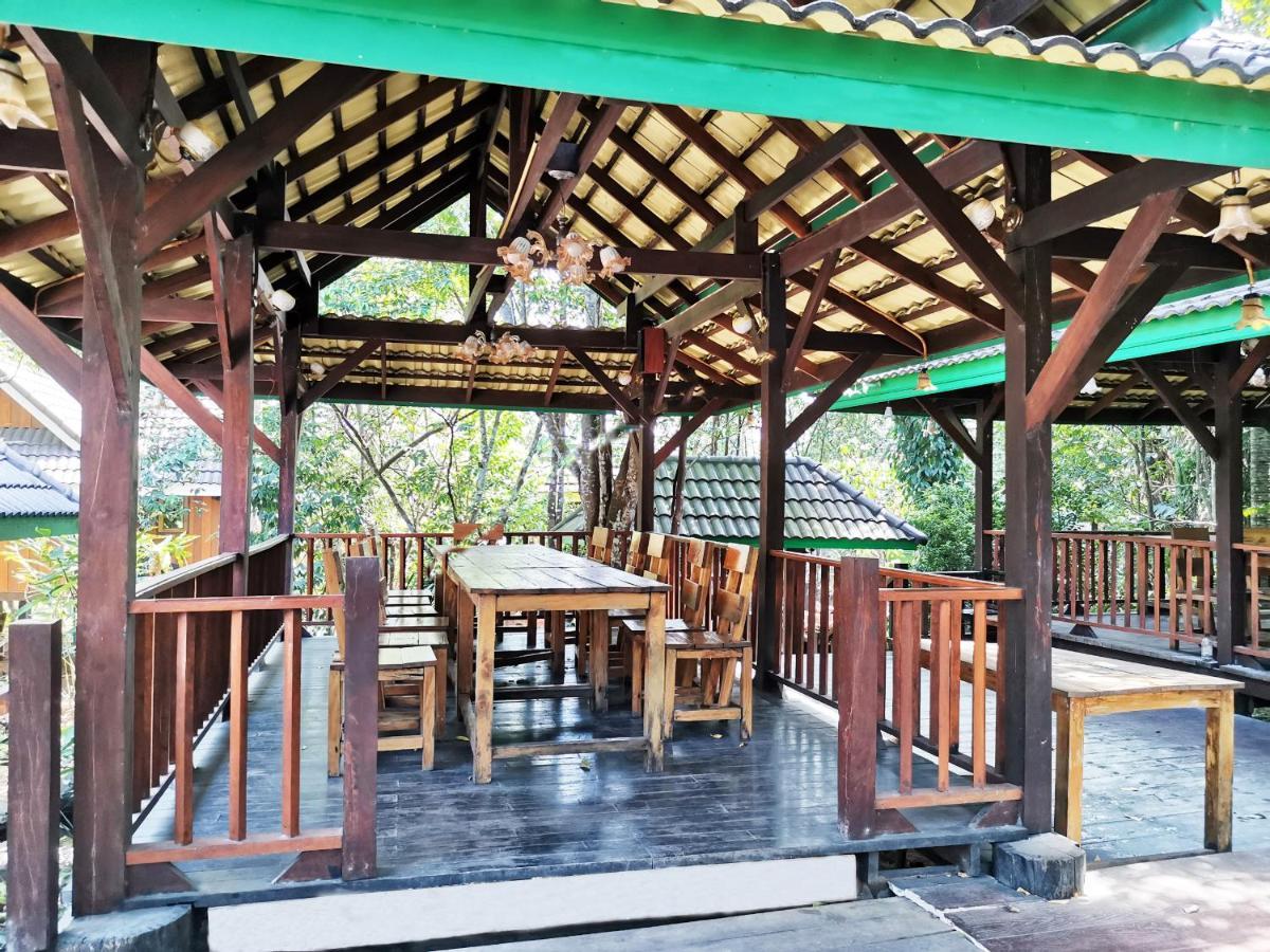 OYO 604 Ruen Mai Horm Resort Trang Exterior foto